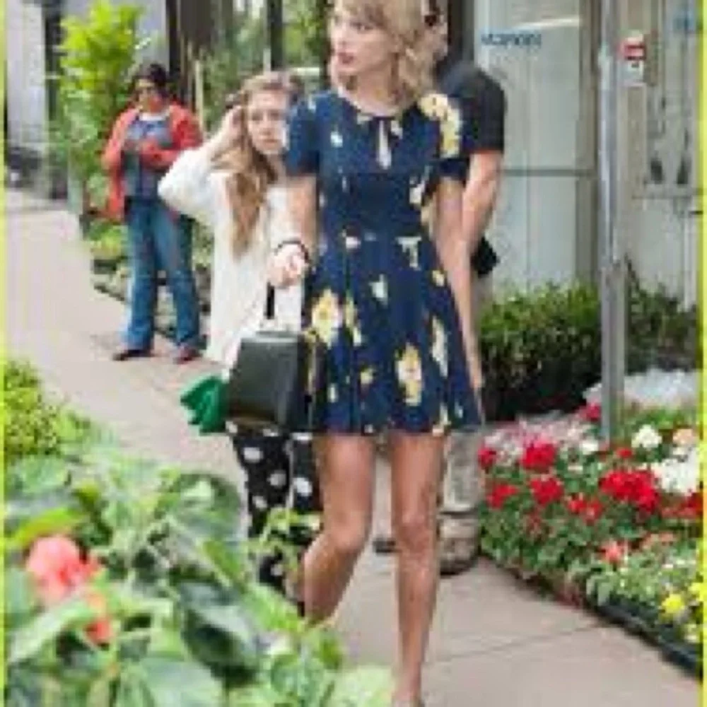 Kimchi blue dress - Picture 2 of 6